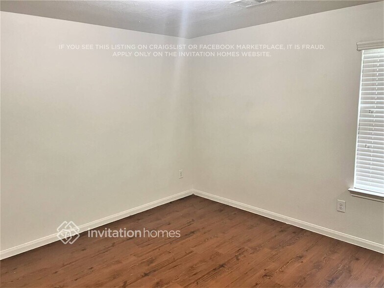 Building Photo - 16371 Royal Stone Ln