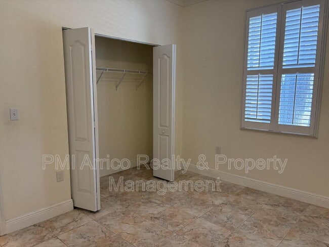 Building Photo - 8611 Olive Moss Ct