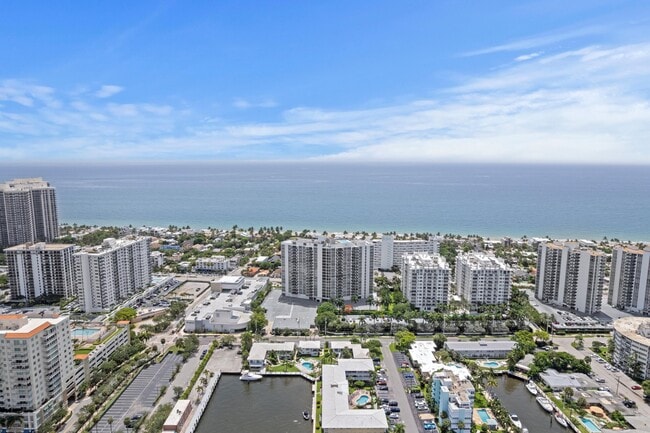 Building Photo - 2841 N Ocean Blvd