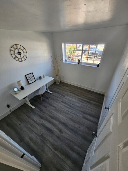 Building Photo - 96 E. Palomar