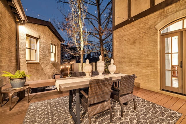 Building Photo - 1127 Glendale Ln