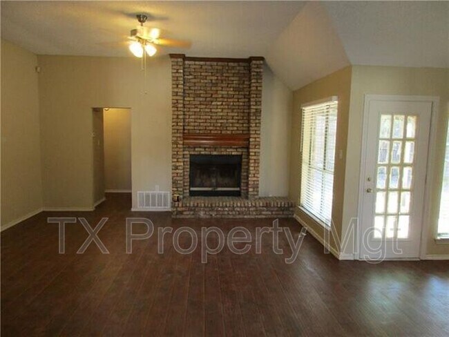 Building Photo - 4904 Arborgate Dr