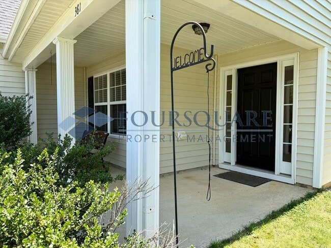 Building Photo - Spacious Ranch-Style Smart Home with Bonus Room, Sunroom , Electricity Included ! - & 2-Car Garag...