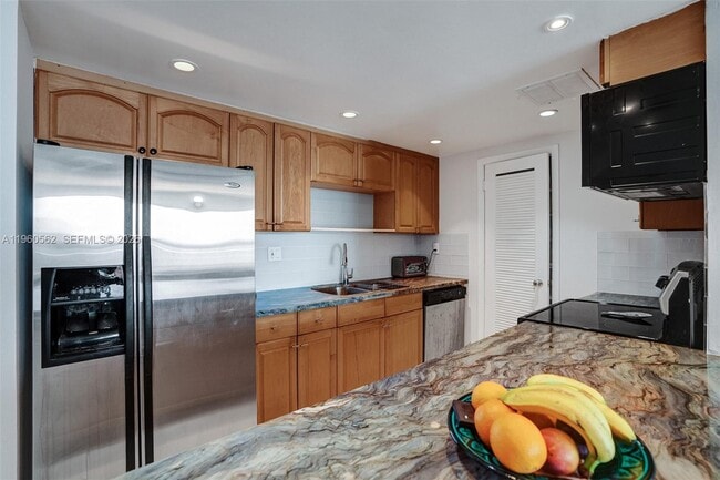 Building Photo - 11111 Biscayne Blvd