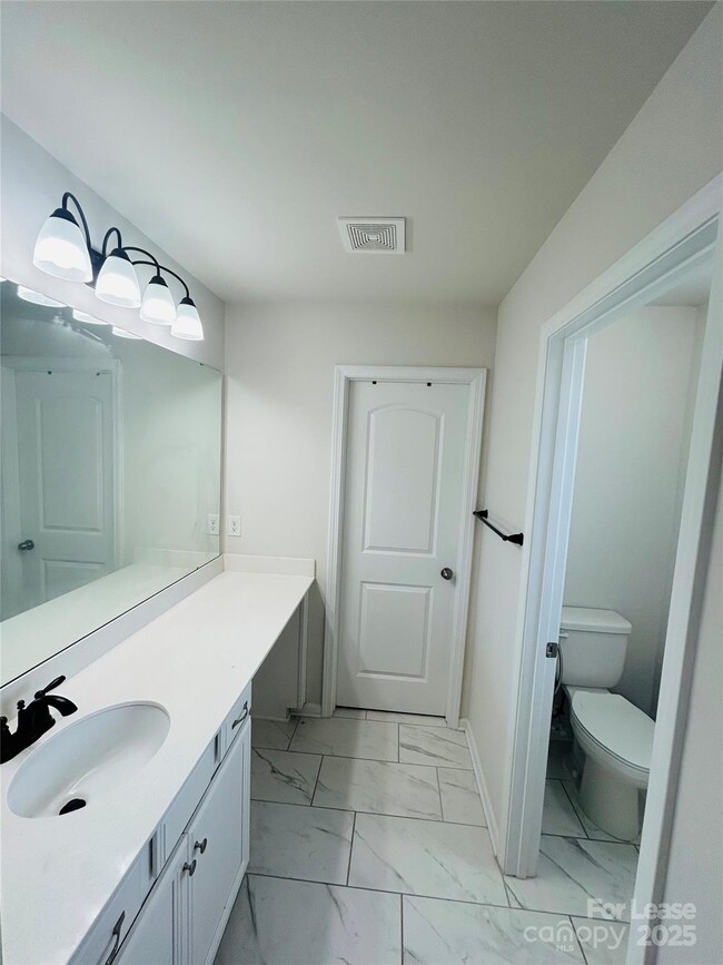 Building Photo - 3135 Cheyney Park Dr