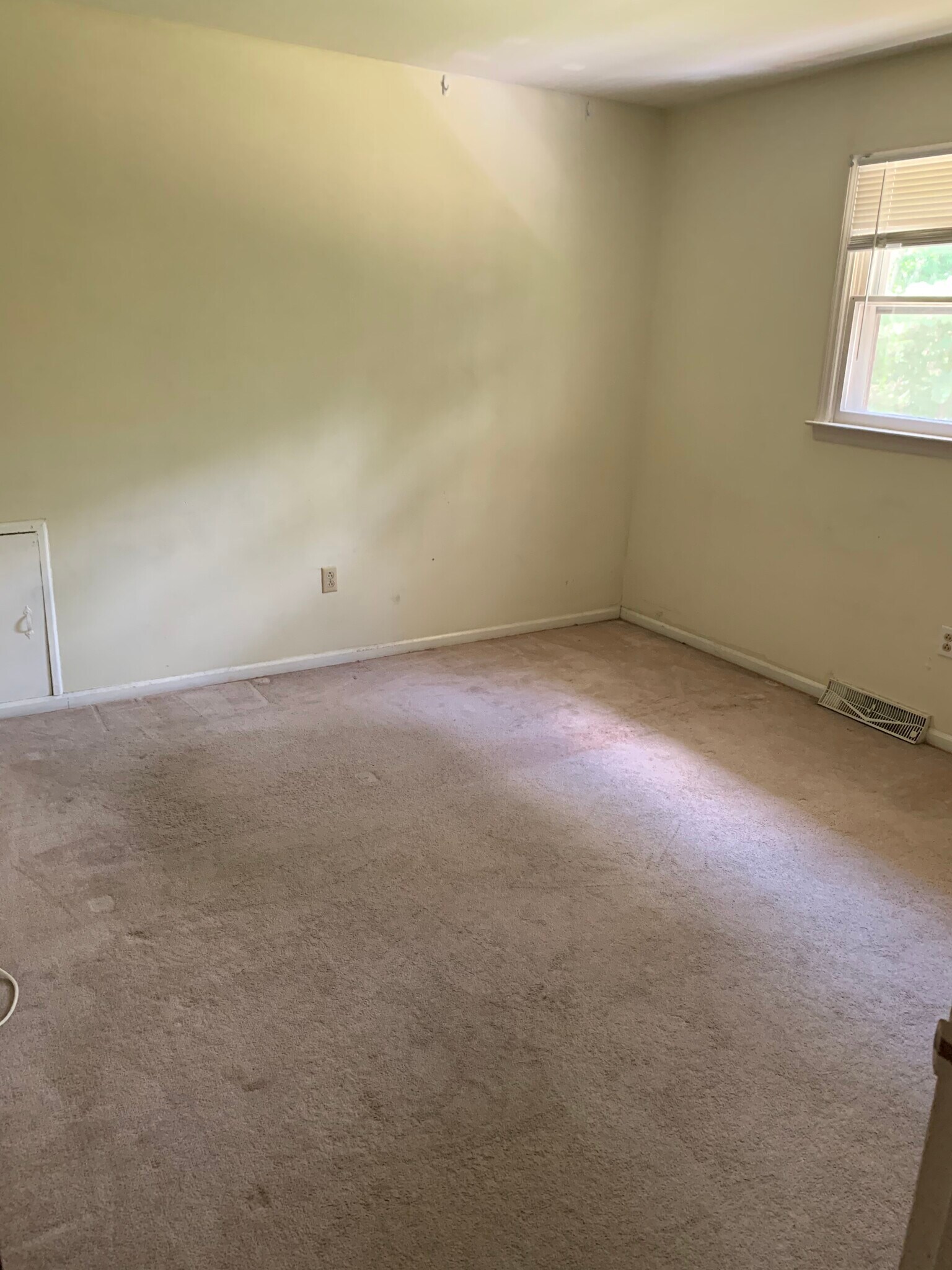 Bedroom (Carpets will be cleaned prior to new lease) - 301 Lehigh Rd N