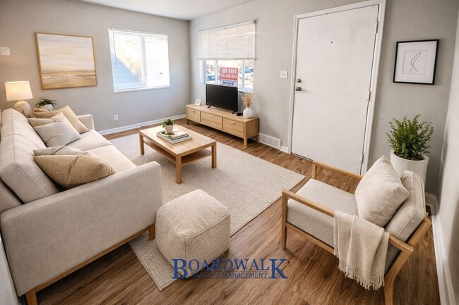 Building Photo - 1327 Illinois Ave