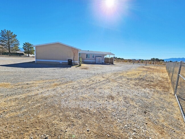 Building Photo - 1270 Landmark Ave