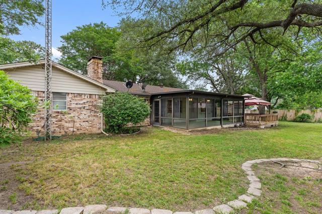 Building Photo - 105 Wisteria Ct