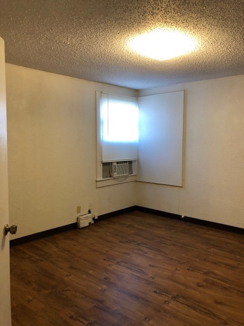 Building Photo - 820 S Avenue A