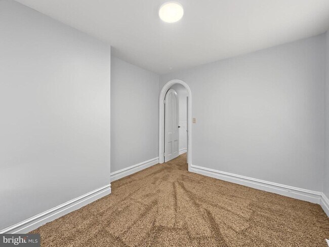 Building Photo - 2023 N Gratz St