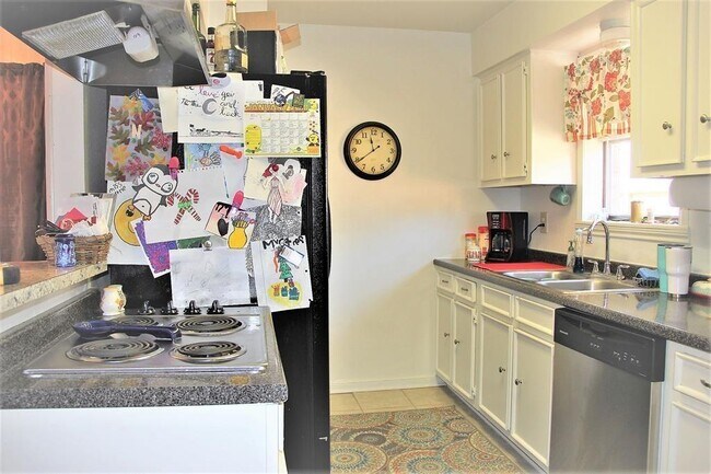 Building Photo - 1714 Linwood Dr