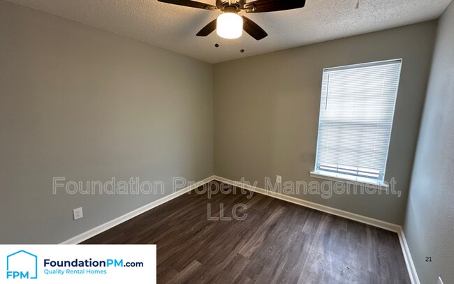 Building Photo - 30 Windsor Rd