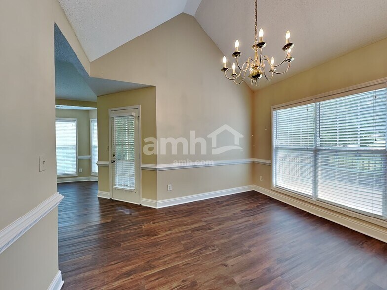 Building Photo - 154 Acadian Dr