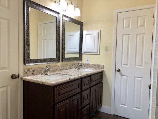 Building Photo - 1903 Brushy Creek Dr