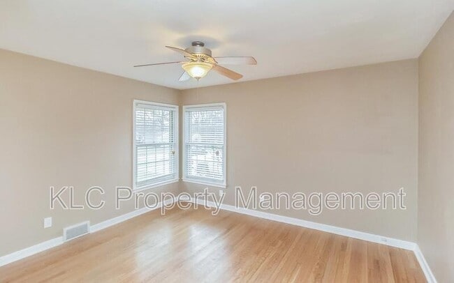 Building Photo - 7105 Sunset Terrace