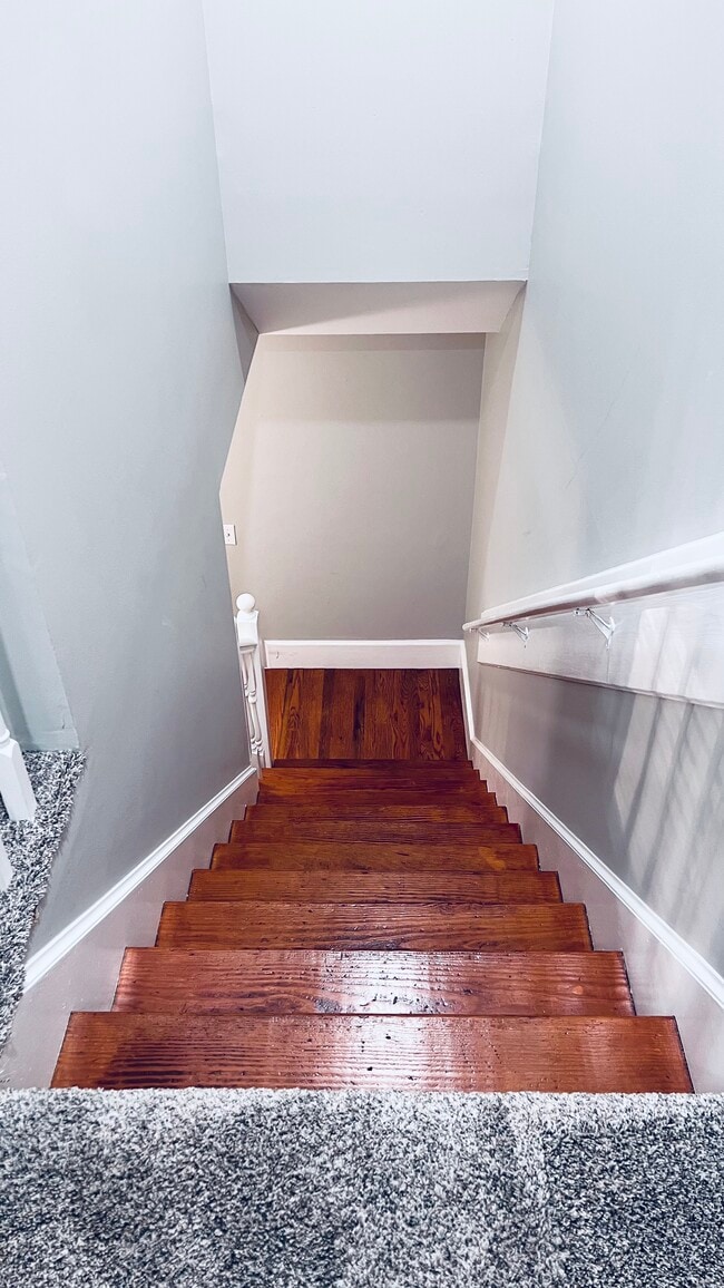 Building Photo - 516 Brent Rd