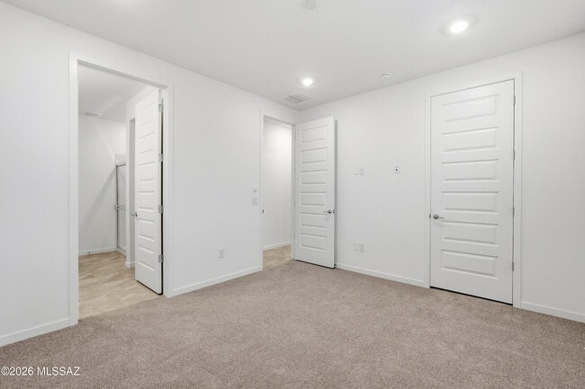 Building Photo - 8774 S Cir. Generoso