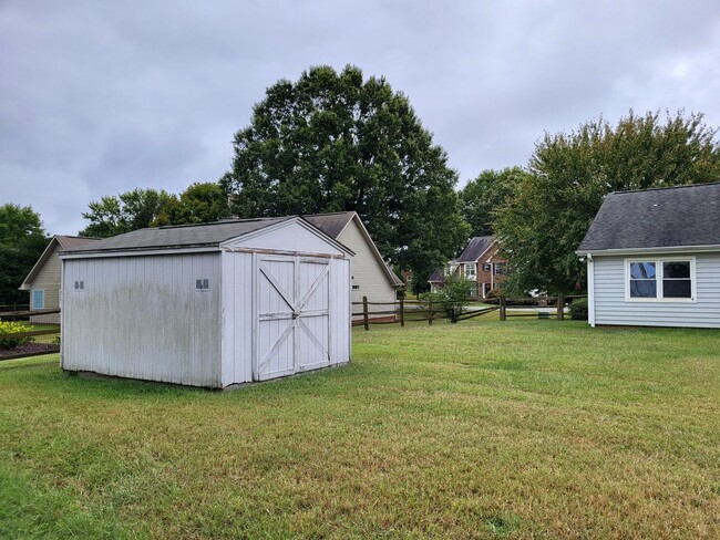 Building Photo - 3 bedroom home in Mooresville