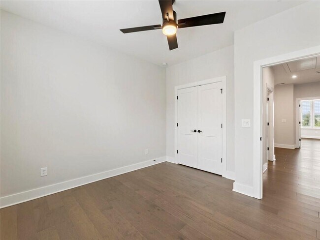 Building Photo - 355 Chiswick Cir