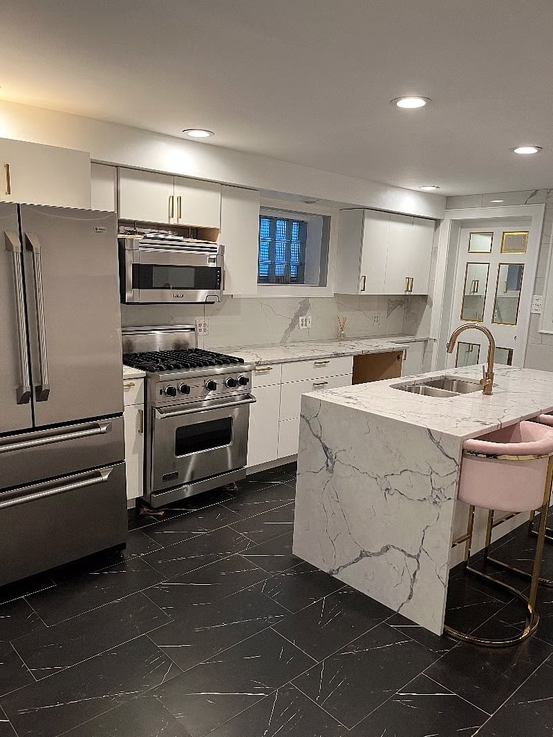 Modern first class kitchen - 473 State St