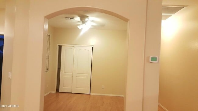 Building Photo - 12522 W Campina Dr