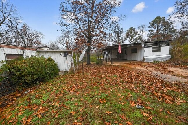 Building Photo - 1305 Ridge Cir