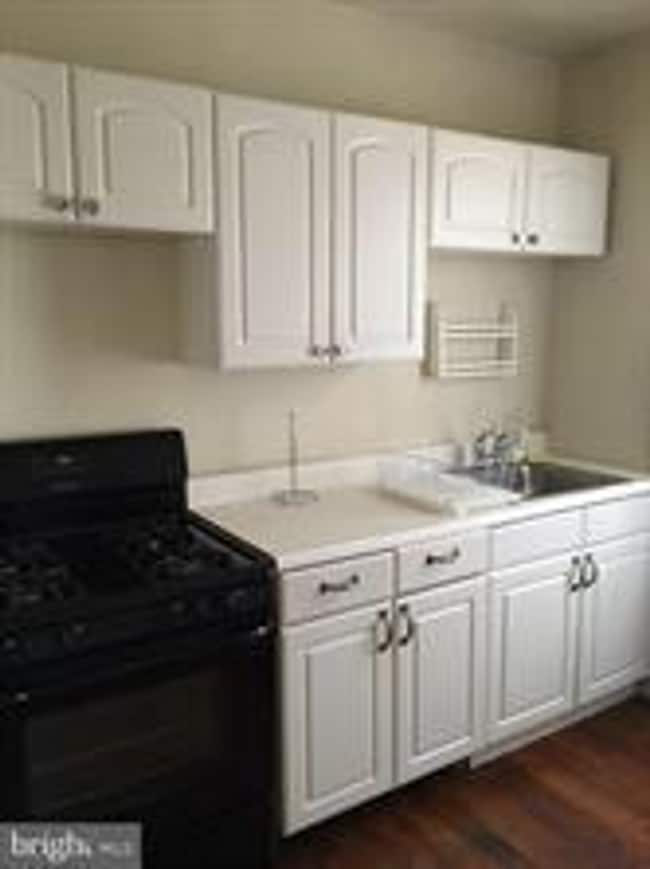 Building Photo - 426 Hunter St