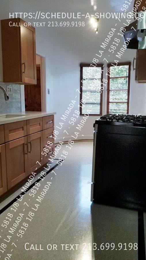 Building Photo - 5818 1/8 La Mirada-7