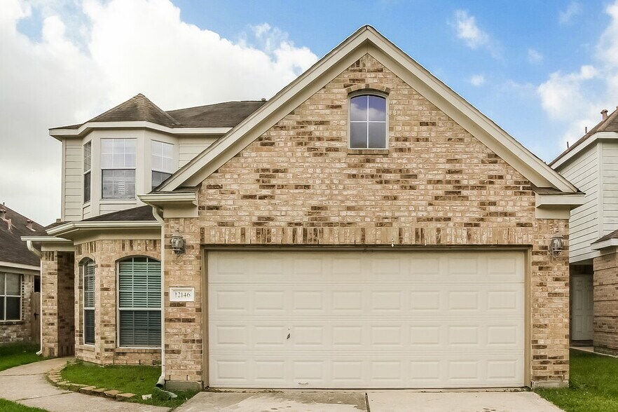 Primary Photo - 12146 Landsdown Ridge Way