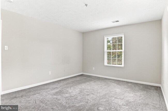 Building Photo - 127 Brookland Terrace