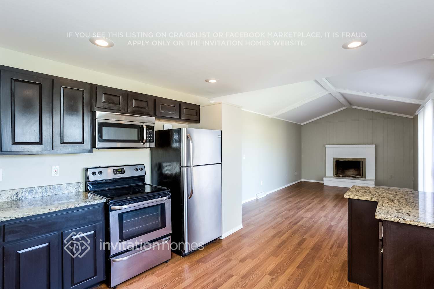 Building Photo - 6471 S Birch Cir