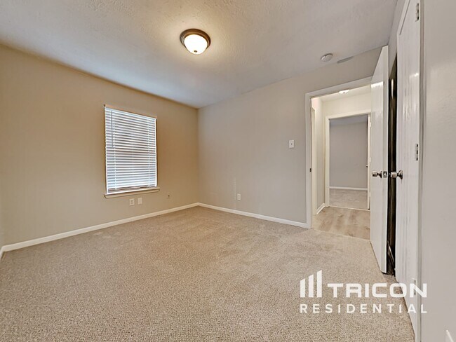 Building Photo - 15931 Imperial Forest Ln