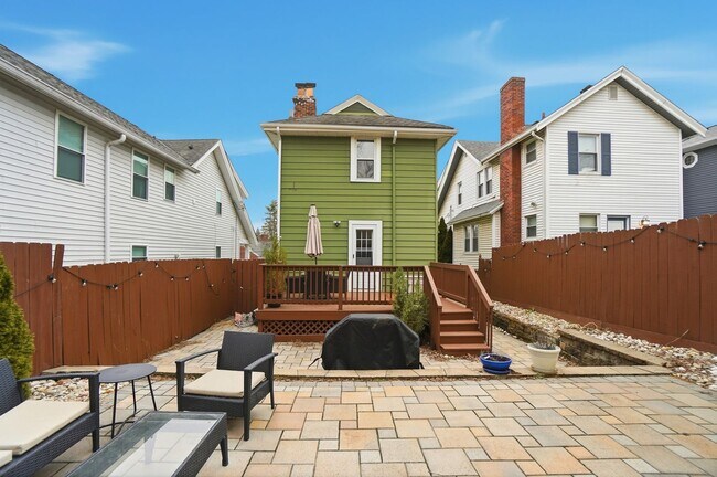 Building Photo - 2 Bed 2 Bath in Oakley!