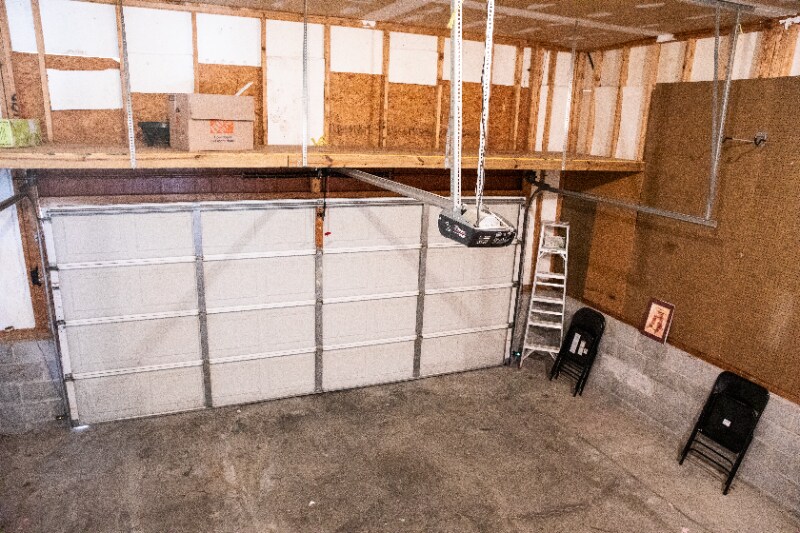 Building Photo - 215 Ella St