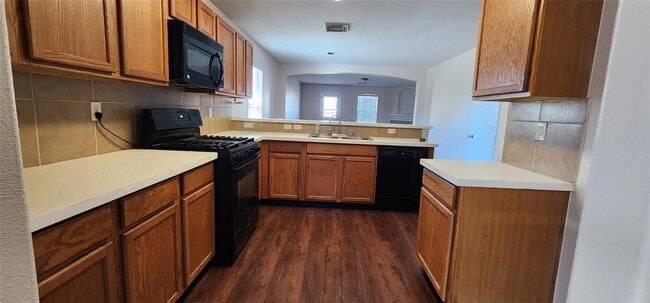 Building Photo - 315 Sunset Colony Dr