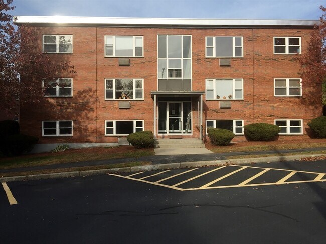 Building Photo - 1105 Lexington St