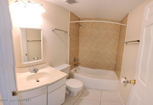 Building Photo - 255 Ulster Ln