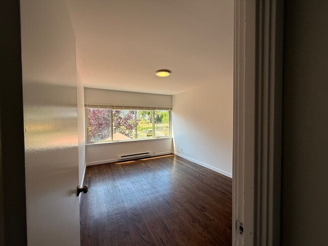 Interior Photo - Century Terrace