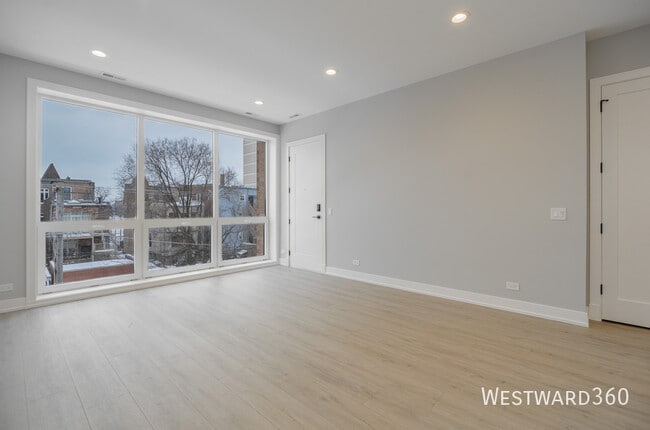 Building Photo - 3738 S Calumet Ave