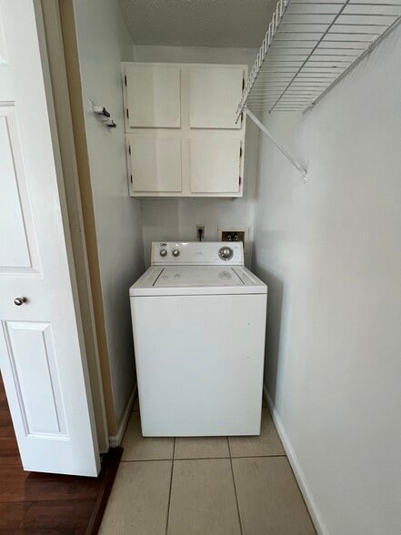 In-unit Washer - 5588 Cypress Chase