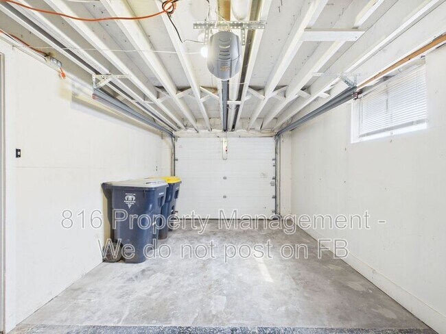 Building Photo - 4834 Evanston Ave