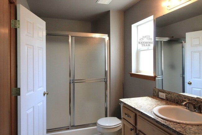 Building Photo - 4108 S Waverly Pl