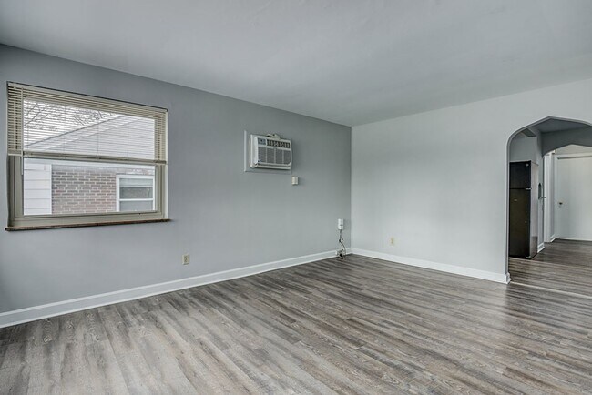 Building Photo - 3129 Ramona Ave