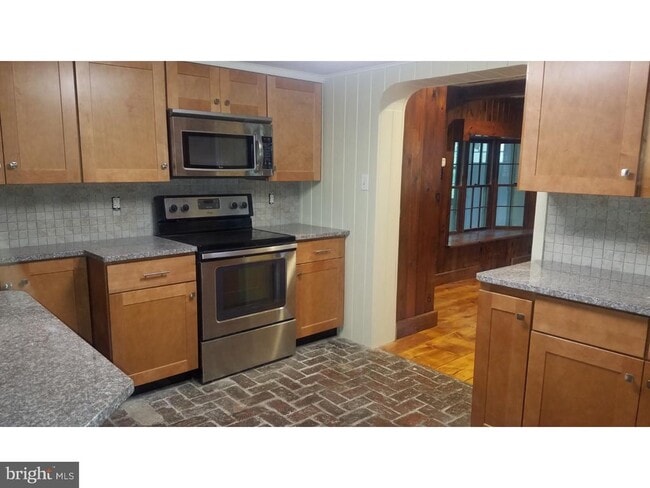 Building Photo - 1371 Old Airport Rd