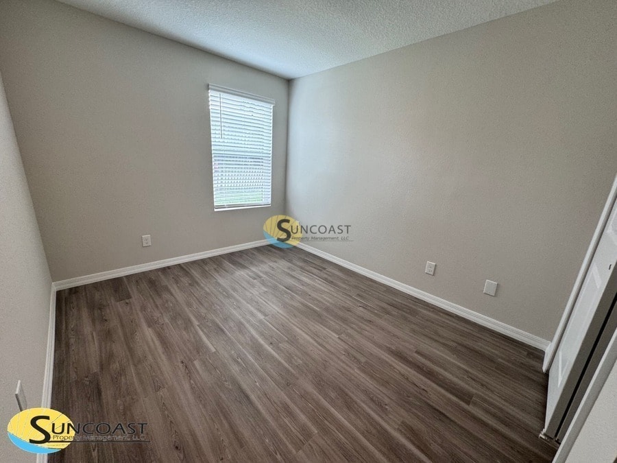 Building Photo - 617 Century 21 Dr
