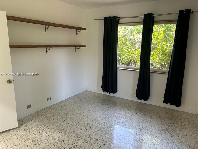 Building Photo - 9530 NW 1st Ave