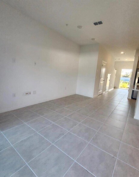 Building Photo - 4580 Calvary Wy