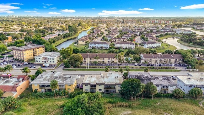 Building Photo - Newly remodeled  2 BEDROOM 2 BATH