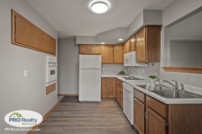 Building Photo - 4359 7th St NE